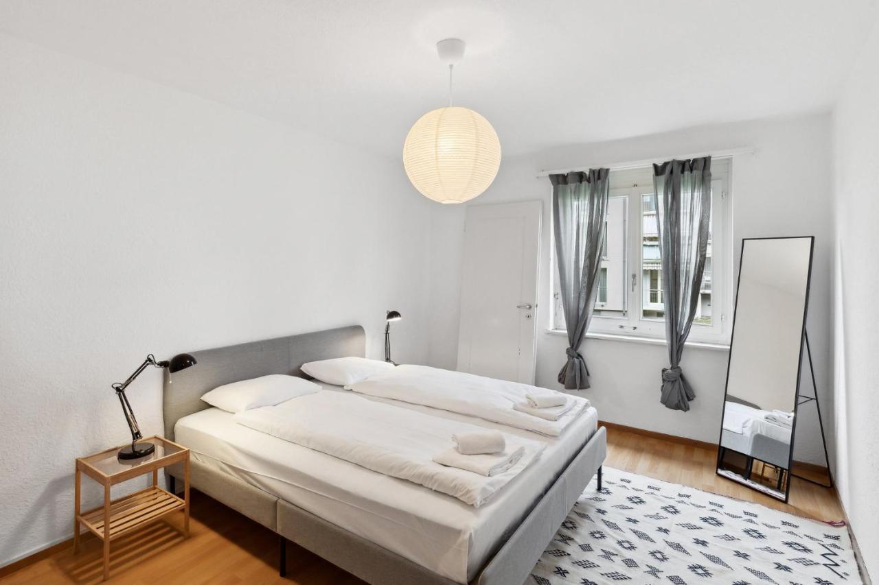 Zurich Urban Charm: Your Comfy Stay Close To The City 외부 사진