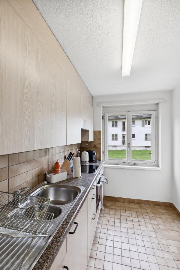 Zurich Urban Charm: Your Comfy Stay Close To The City 외부 사진