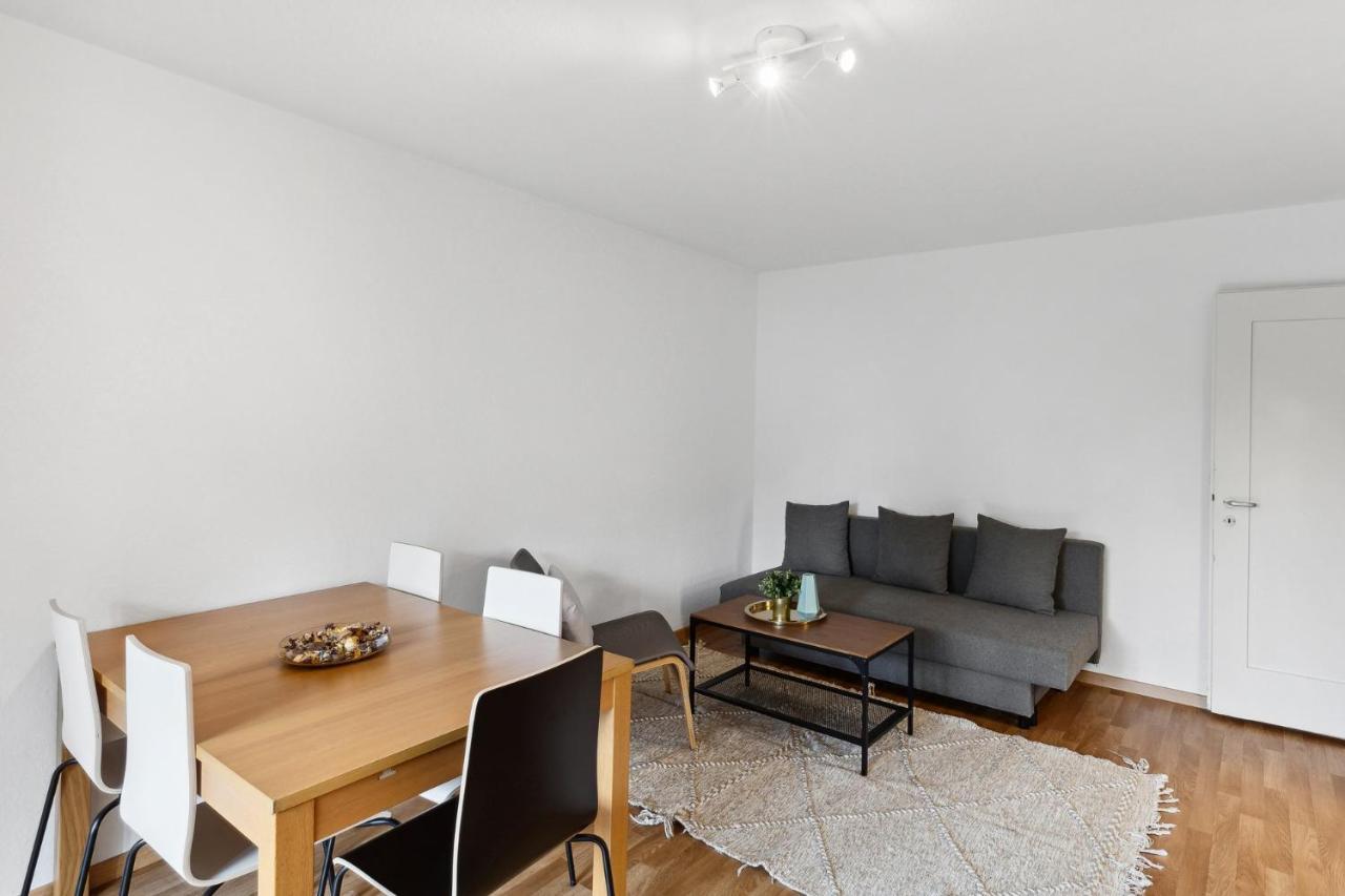 Zurich Urban Charm: Your Comfy Stay Close To The City 외부 사진