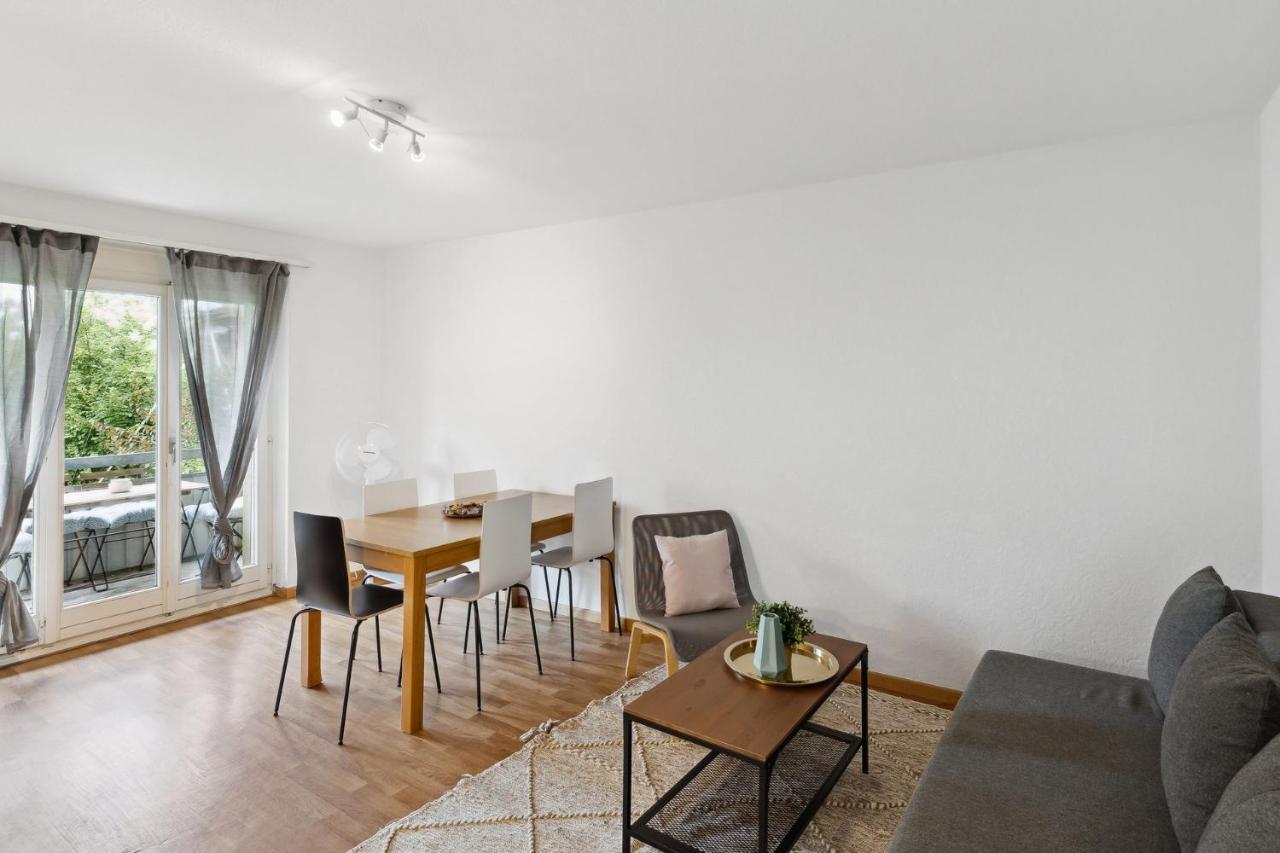Zurich Urban Charm: Your Comfy Stay Close To The City 외부 사진